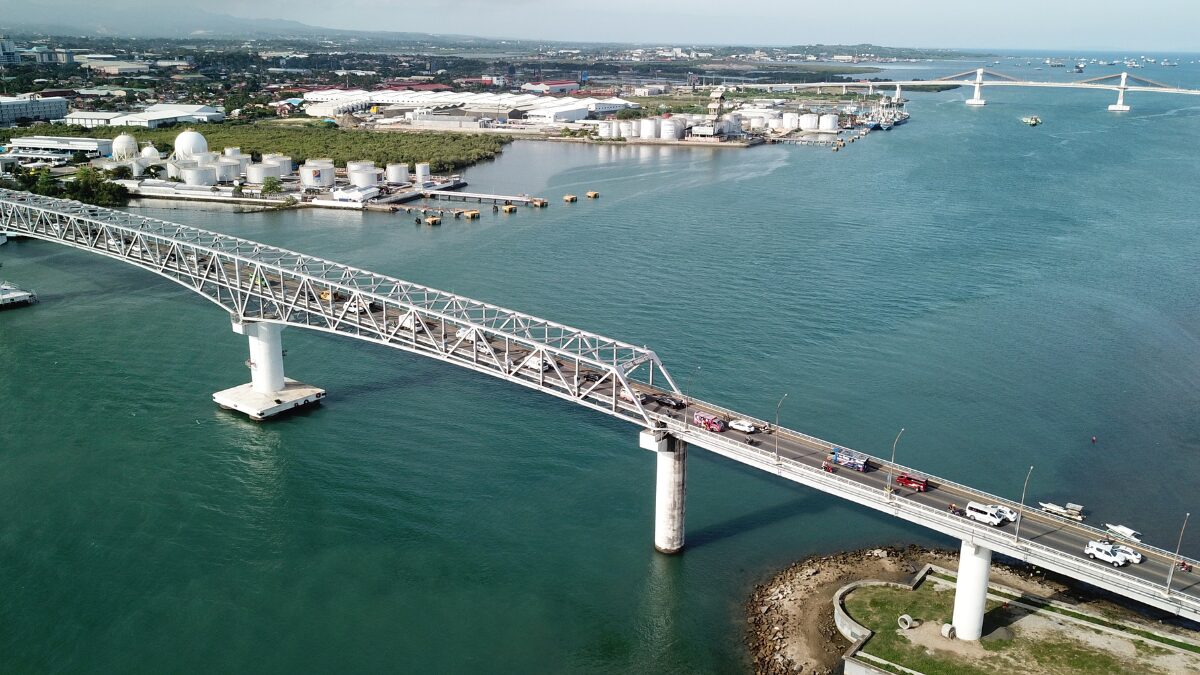 Cebu, the old Mactan bridge between Lapu-Lapu and Mandaue